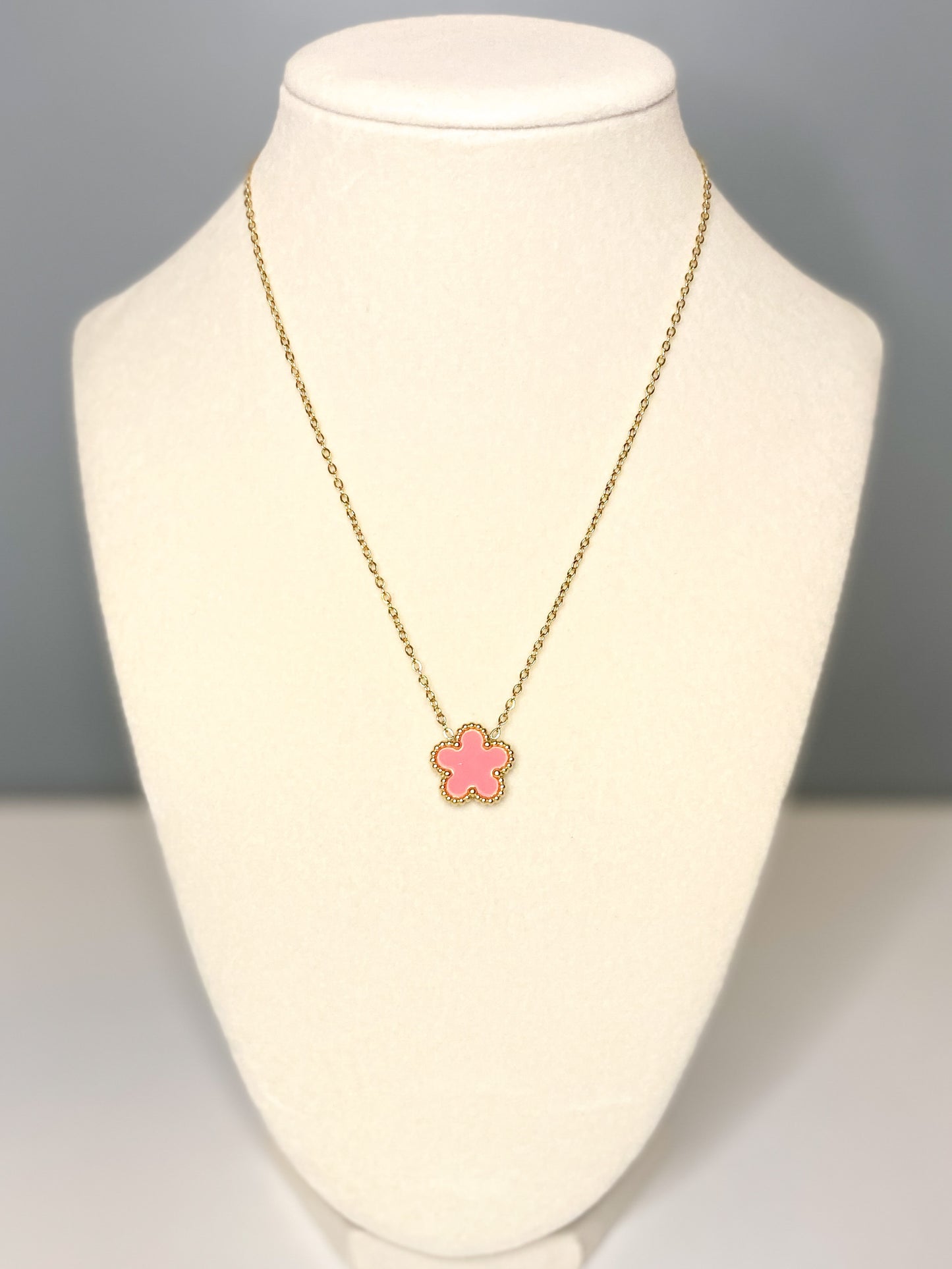 Fiona Five Leaf Clover Pendant Necklace