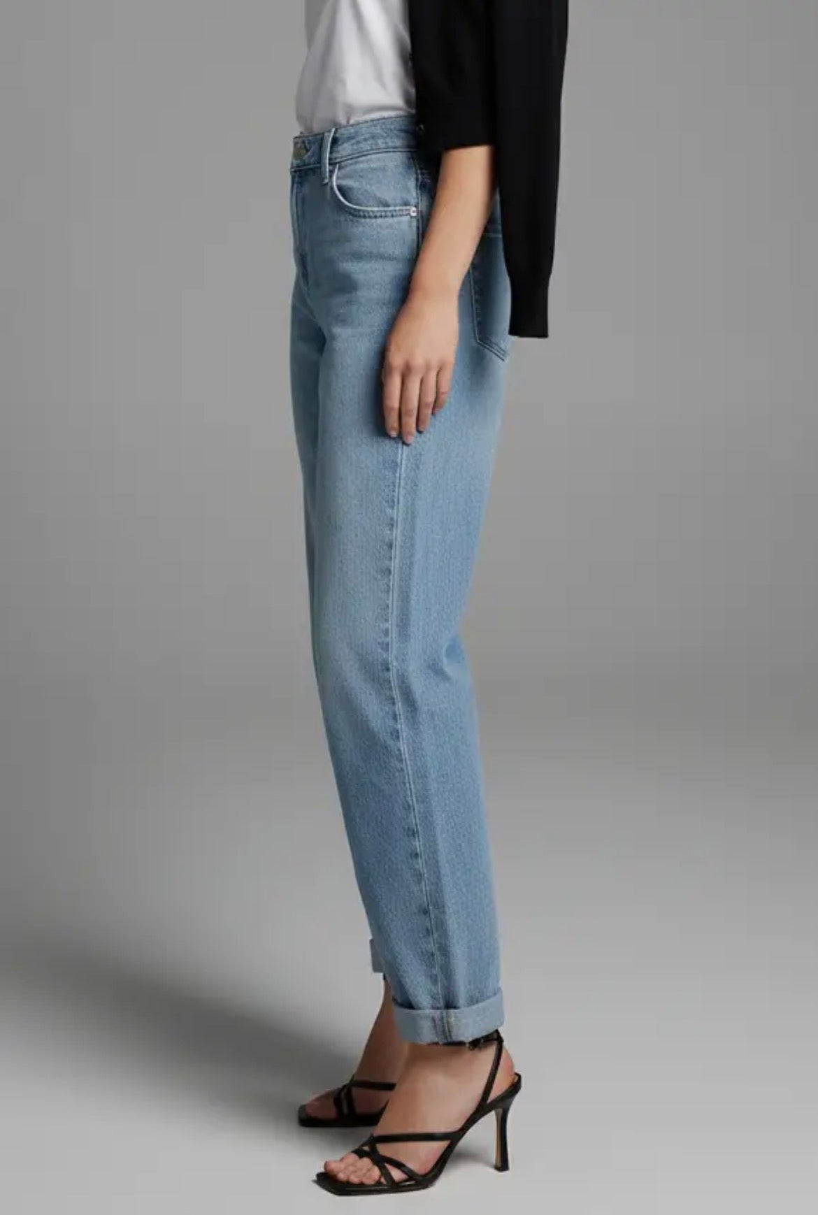 Mid Rise Tapered Wide Jeans